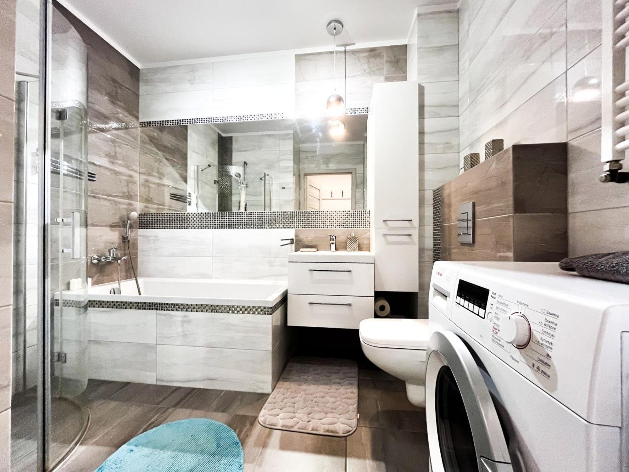 Walk To Park, Modern 2Bd Kitchen! Balcony, Parking Apartment Wroclaw Luaran gambar