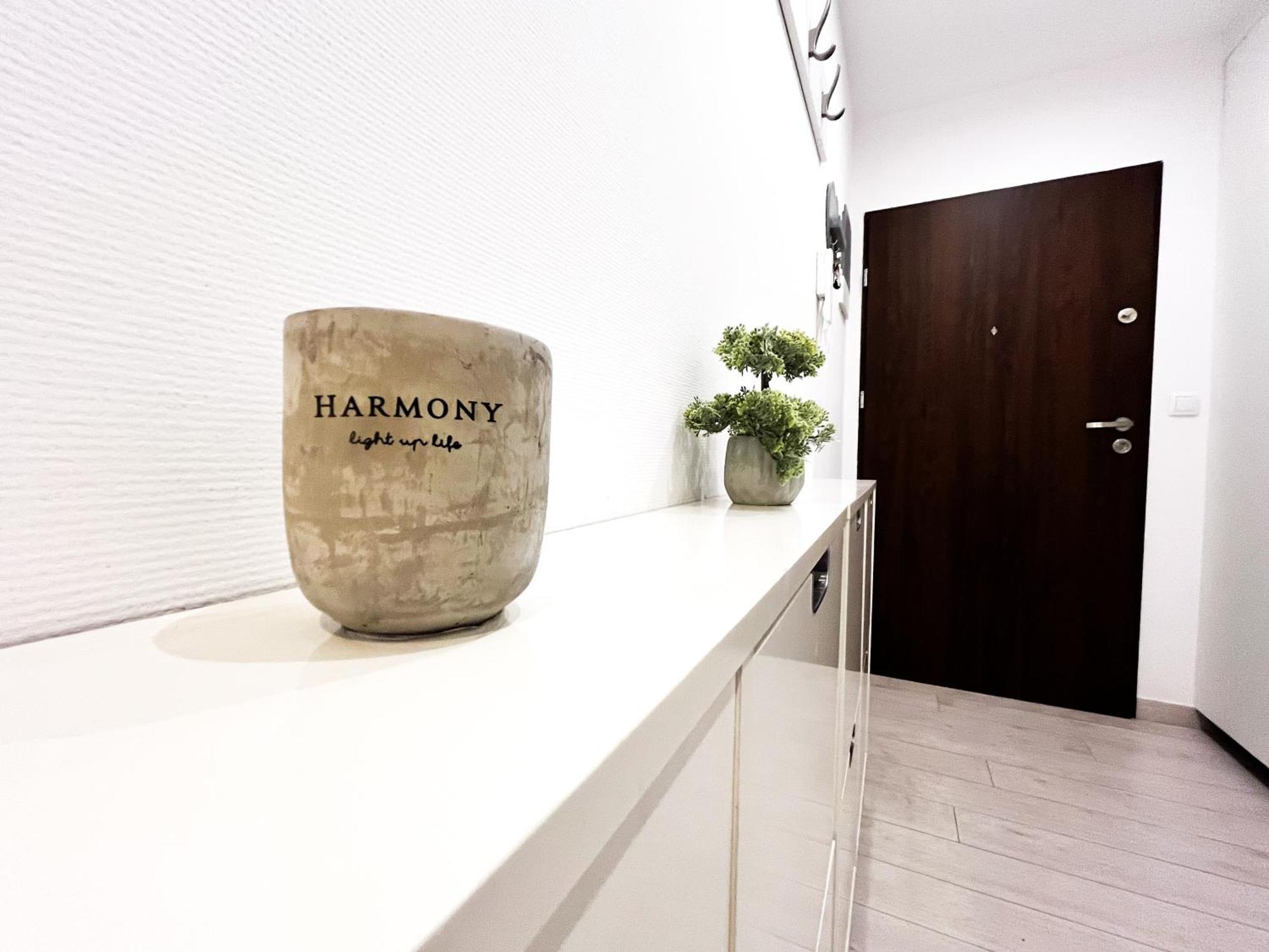 Walk To Park, Modern 2Bd Kitchen! Balcony, Parking Apartment Wroclaw Luaran gambar